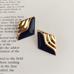 VTG 1980’s Earrings